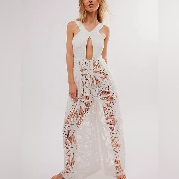 NWOT Free People Intimately La Vida White Crochet SWIM Cover up